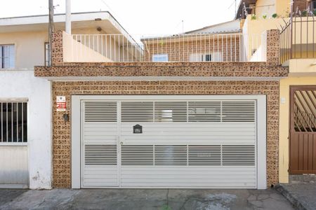 Casa à venda com 210m², 4 quartos e 2 vagas