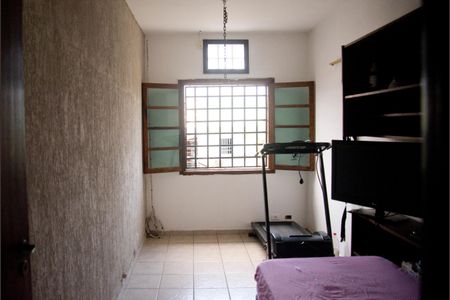 Casa à venda com 236m², 4 quartos e 3 vagasQuarto 2