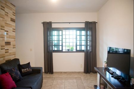 Casa à venda com 236m², 4 quartos e 3 vagasSala