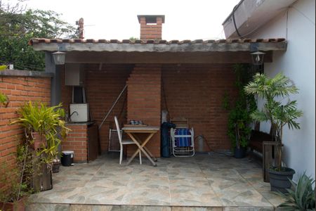 Casa à venda com 236m², 4 quartos e 3 vagasQuintal