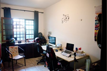 Casa à venda com 236m², 4 quartos e 3 vagasQuarto 4