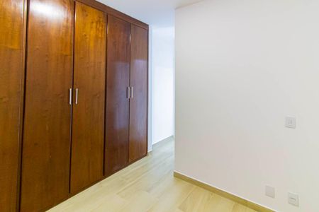 Apartamento para alugar com 84m², 3 quartos e 2 vagas Apartamento para alugar com 84m², 3 quartos e 2 vagasSuíte