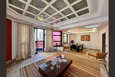 Apartamento à venda com 203m², 3 quartos e 5 vagas Apartamento à venda com 203m², 3 quartos e 5 vagasSala