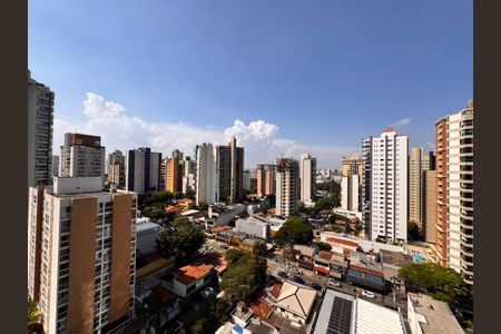 Apartamento à venda com 203m², 3 quartos e 5 vagas Apartamento à venda com 203m², 3 quartos e 5 vagasVista da suite 2
