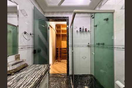 Apartamento à venda com 203m², 3 quartos e 5 vagas Apartamento à venda com 203m², 3 quartos e 5 vagasBanheiro da suíte 2