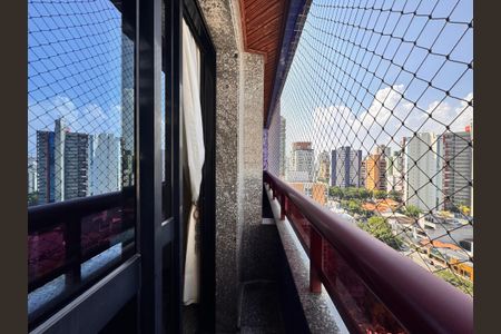 Apartamento à venda com 203m², 3 quartos e 5 vagas Apartamento à venda com 203m², 3 quartos e 5 vagasSacada