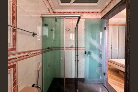 Apartamento à venda com 203m², 3 quartos e 5 vagas Apartamento à venda com 203m², 3 quartos e 5 vagasBanheiro da suíte 1