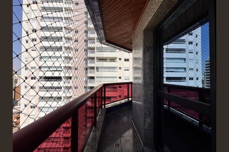 Apartamento à venda com 203m², 3 quartos e 5 vagas Apartamento à venda com 203m², 3 quartos e 5 vagasSacada