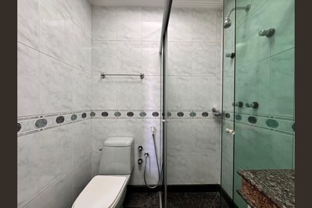 Apartamento à venda com 203m², 3 quartos e 5 vagas Apartamento à venda com 203m², 3 quartos e 5 vagasBanheiro da suíte 3