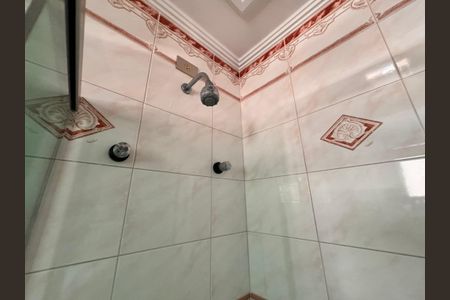 Apartamento à venda com 203m², 3 quartos e 5 vagas Apartamento à venda com 203m², 3 quartos e 5 vagasBanheiro da suíte 1