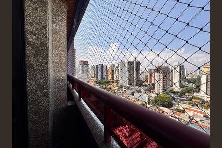 Apartamento à venda com 203m², 3 quartos e 5 vagas Apartamento à venda com 203m², 3 quartos e 5 vagasSacada