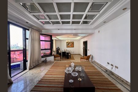 Apartamento à venda com 203m², 3 quartos e 5 vagas Apartamento à venda com 203m², 3 quartos e 5 vagasSala