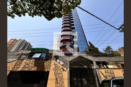 Apartamento à venda com 203m², 3 quartos e 5 vagas Apartamento à venda com 203m², 3 quartos e 5 vagasFachada