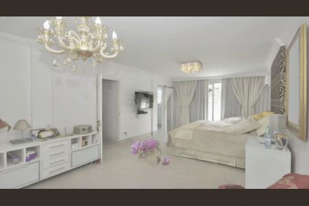 Casa à venda com 450m², 3 quartos e 5 vagas