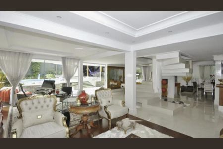 Casa à venda com 450m², 3 quartos e 5 vagas