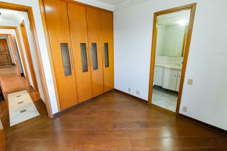 Apartamento à venda com 152m², 3 quartos e 3 vagasSuíte 2