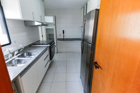 Apartamento à venda com 152m², 3 quartos e 3 vagasCozinha 