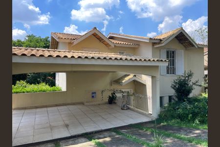 Casa de condomínio para alugar com 300m², 3 quartos e 6 vagasGaragem