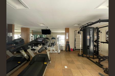 Casa de condomínio para alugar com 300m², 3 quartos e 6 vagasAcademia