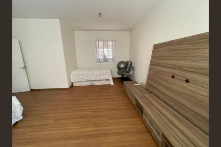 Casa de condomínio para alugar com 300m², 3 quartos e 6 vagasSuíte 2