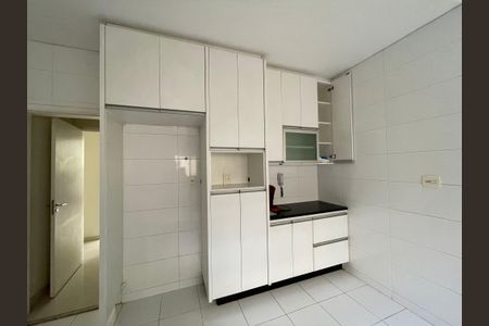 Casa de condomínio para alugar com 300m², 3 quartos e 6 vagasCozinha