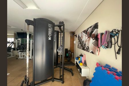 Casa de condomínio para alugar com 300m², 3 quartos e 6 vagasAcademia