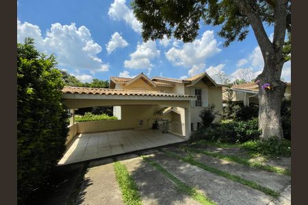 Casa de condomínio para alugar com 300m², 3 quartos e 6 vagasGaragem