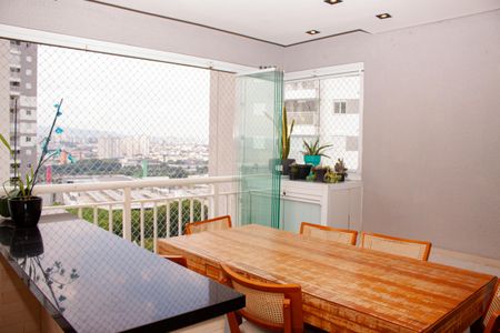 Apartamento à venda com 106m², 3 quartos e 2 vagasVaranda - Sala