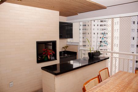 Apartamento à venda com 106m², 3 quartos e 2 vagasVaranda - Sala