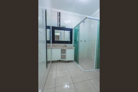 Casa para alugar com 220m², 4 quartos e 2 vagas Casa para alugar com 220m², 4 quartos e 2 vagasBanheiro da Suíte