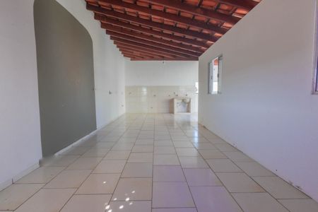 Casa para alugar com 220m², 4 quartos e 2 vagas Casa para alugar com 220m², 4 quartos e 2 vagasSala