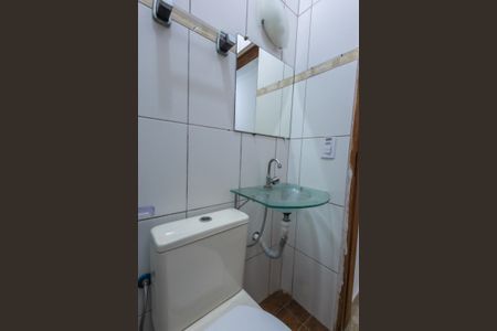 Casa para alugar com 220m², 4 quartos e 2 vagas Casa para alugar com 220m², 4 quartos e 2 vagasBanheiro 1