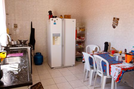 Casa à venda com 273m², 4 quartos e 2 vagasCozinha