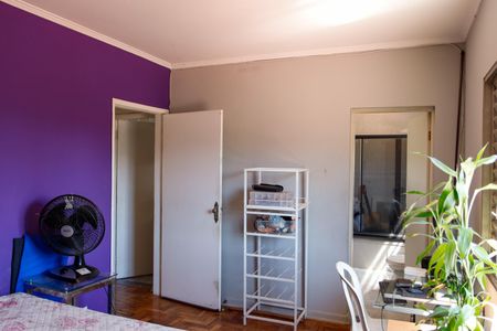 Casa à venda com 273m², 4 quartos e 2 vagasQuarto 2 - Suíte