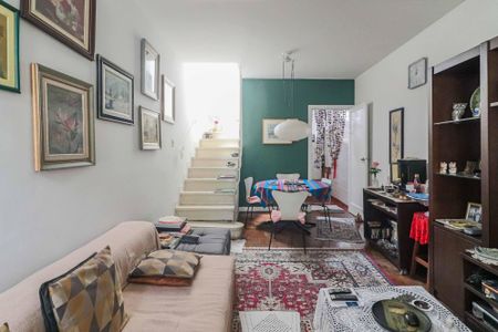 Casa à venda com 126m², 3 quartos e 2 vagasSala