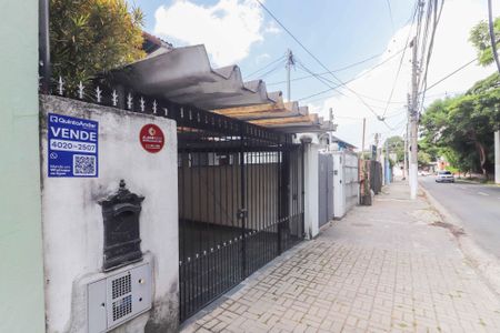 Casa à venda com 126m², 3 quartos e 2 vagasFachada Plaquinha