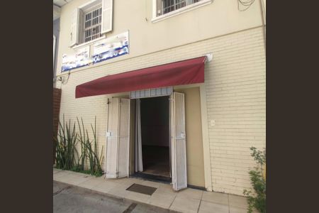 Casa para alugar com 116m², 3 quartos e 2 vagas Casa para alugar com 116m², 3 quartos e 2 vagasFachada