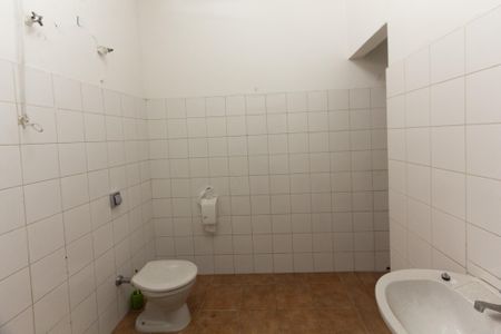 Casa para alugar com 116m², 3 quartos e 2 vagas Casa para alugar com 116m², 3 quartos e 2 vagasBanheiro