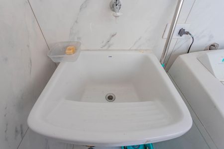 Apartamento para alugar com 60m², 2 quartos e 1 vagaÁrea de serviço