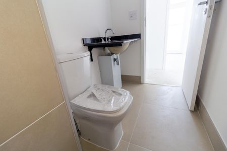 Apartamento à venda com 89m², 3 quartos e 2 vagas Apartamento à venda com 89m², 3 quartos e 2 vagasBanheiro do Corredor