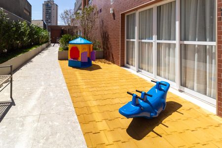Apartamento à venda com 89m², 3 quartos e 2 vagas Apartamento à venda com 89m², 3 quartos e 2 vagasÁrea comum - Playground
