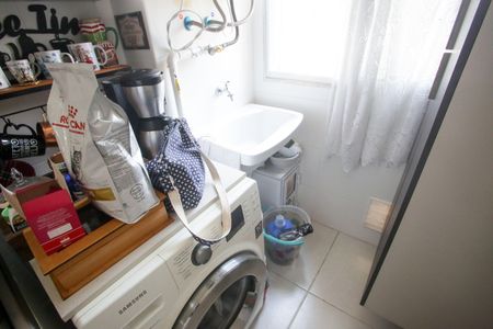 Apartamento para alugar com 55m², 2 quartos e 1 vagaÁrea de Serviço