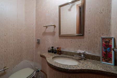 Apartamento à venda com 295m², 4 quartos e 3 vagasLavabo