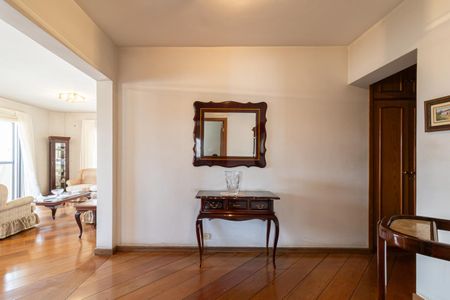 Apartamento à venda com 295m², 4 quartos e 3 vagasHall de entrada