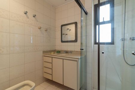 Apartamento à venda com 295m², 4 quartos e 3 vagasBanheiro da Suíte 2