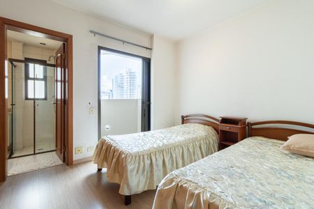 Apartamento à venda com 295m², 4 quartos e 3 vagasSuíte 2