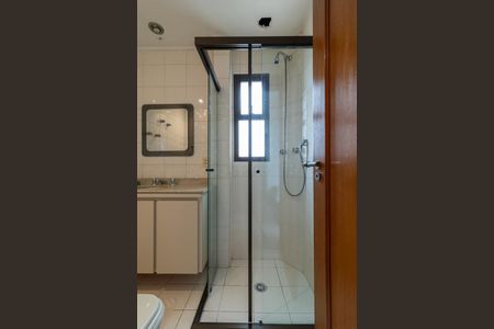 Apartamento à venda com 295m², 4 quartos e 3 vagasBanheiro da Suíte 2