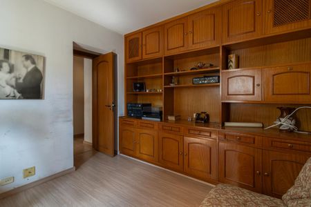 Apartamento à venda com 295m², 4 quartos e 3 vagasQuarto 4