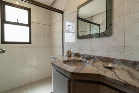 Apartamento à venda com 295m², 4 quartos e 3 vagasBanheiro Corredor