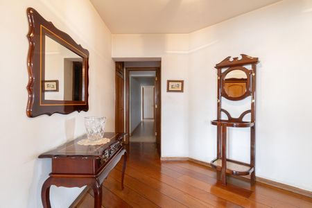 Apartamento à venda com 295m², 4 quartos e 3 vagasHall de entrada